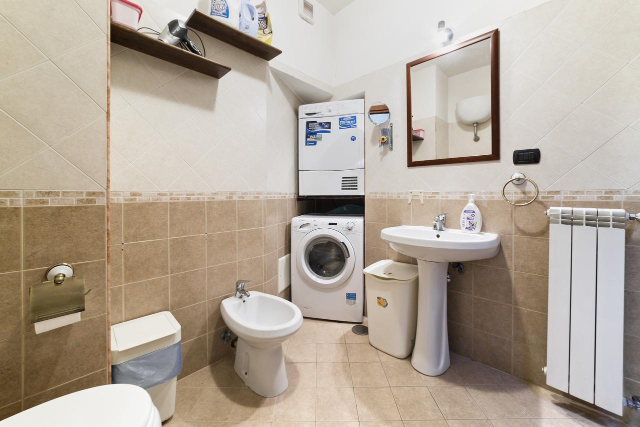 Opera Home Наполи Екстериор снимка