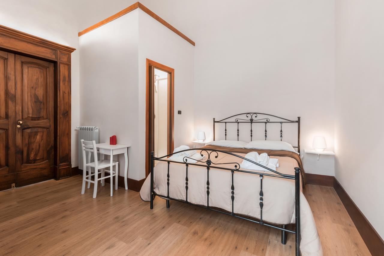 Opera Home Наполи Екстериор снимка