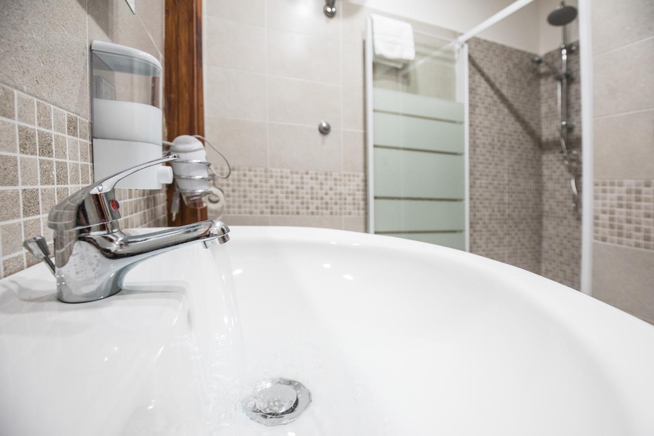 Opera Home Наполи Екстериор снимка