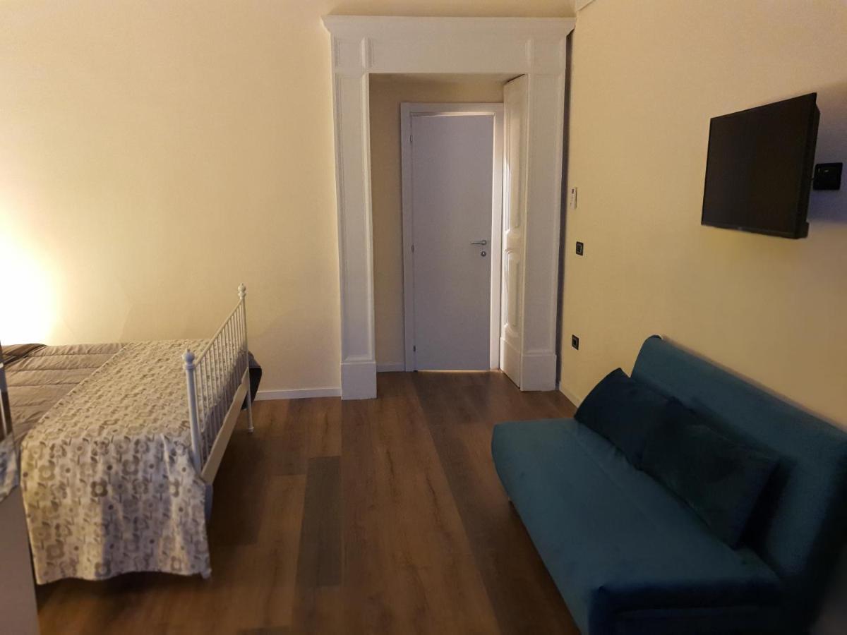 Opera Home Наполи Екстериор снимка